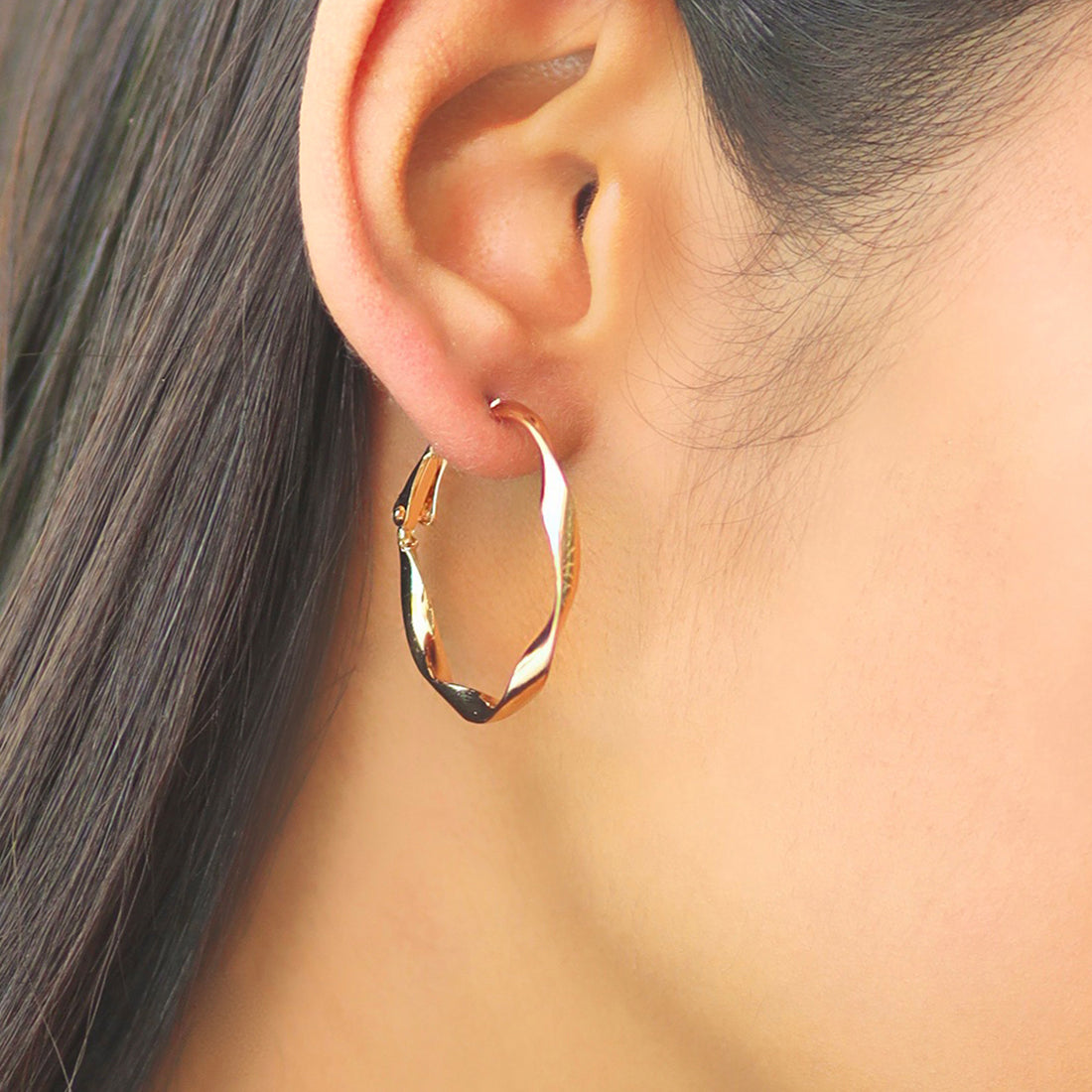 Set Of 2 Gold-Toned Twisted Hoops & Circular Pearl Drop Earrings