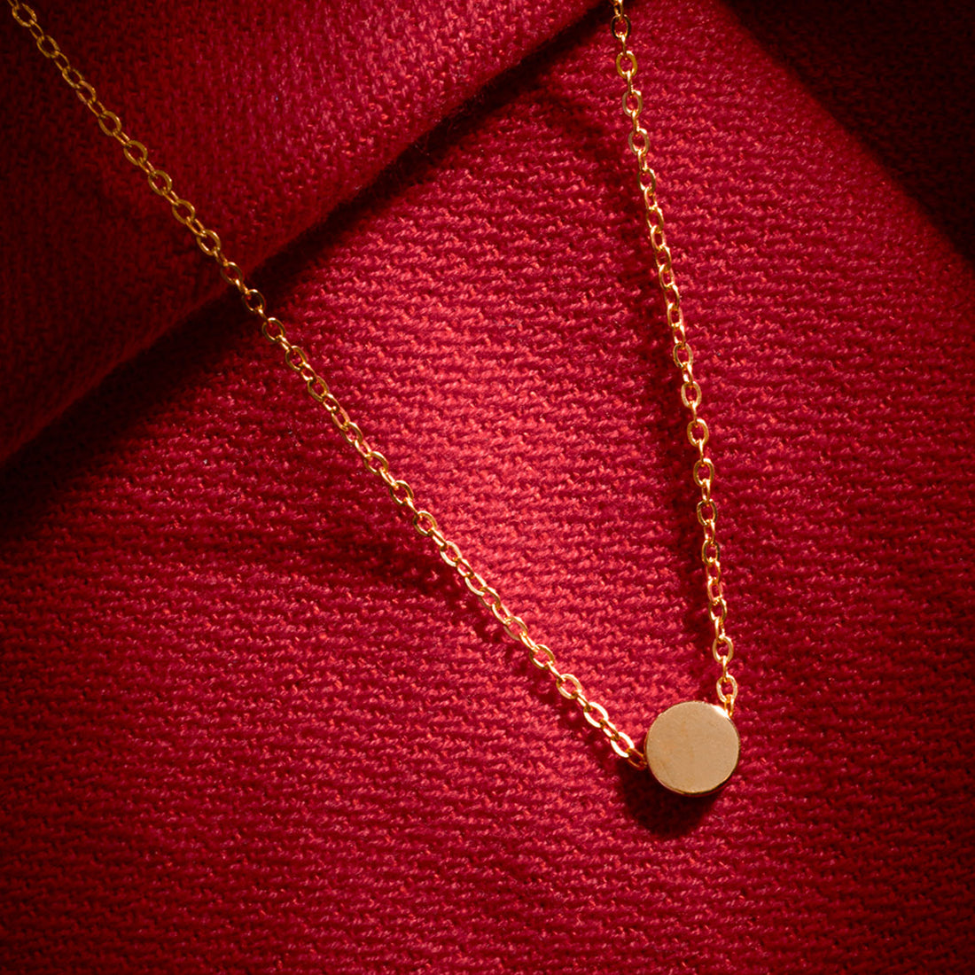 Gold-Toned Chain With Minimalist Circular Pendant