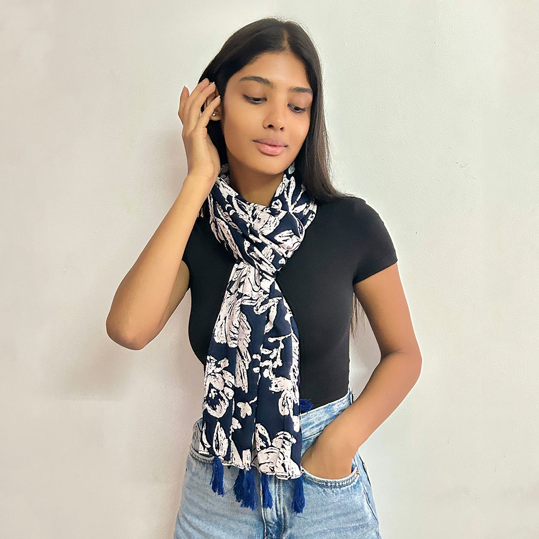 Tropical Green, Navy Blue & Off-White Palm Leaves Printed Modal Tassel Scarf