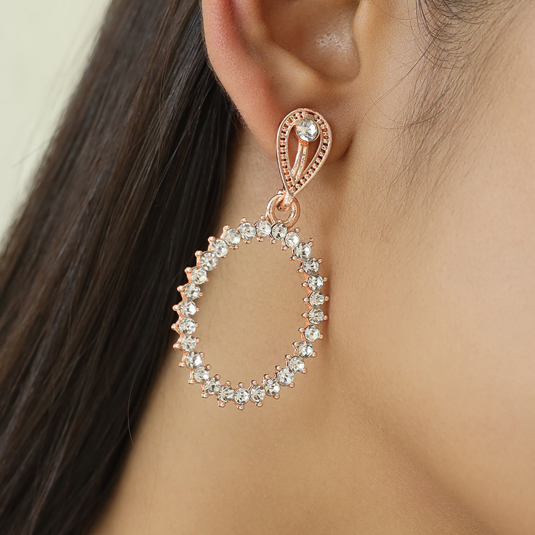 Elegant Contemporary Rose Gold Diamante Studded & Metallic Oval-Shaped Drop Earring