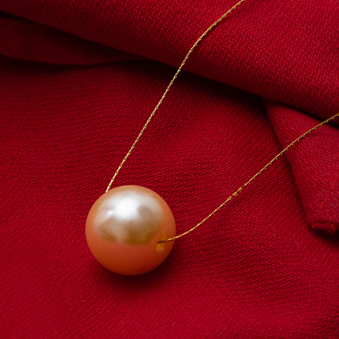 Modern Oversized Pearl Pendant On Gold-Toned Chain