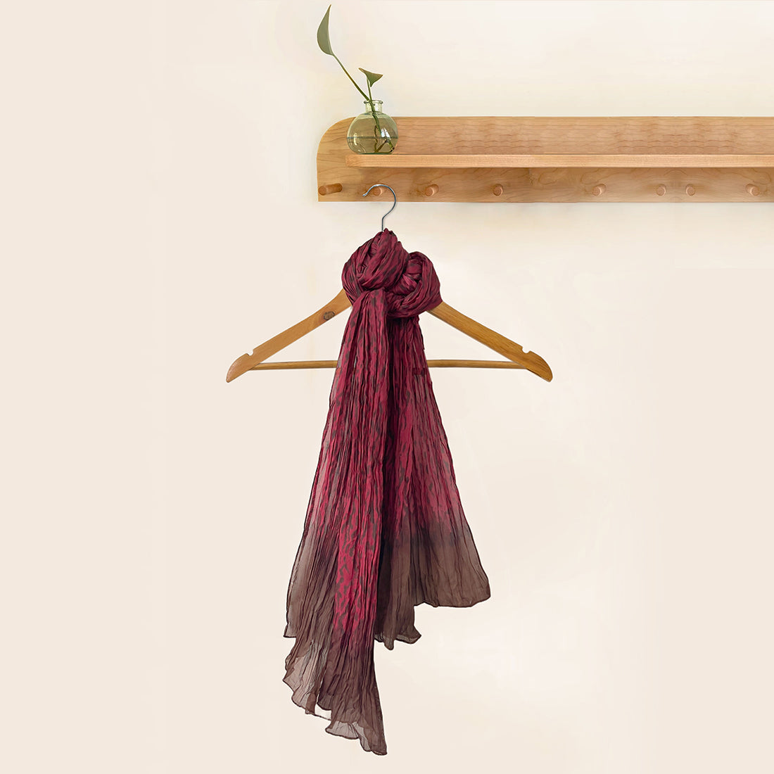 Maroon & Brown Ombre Abstract Printed & Pleated Polyester Scarf