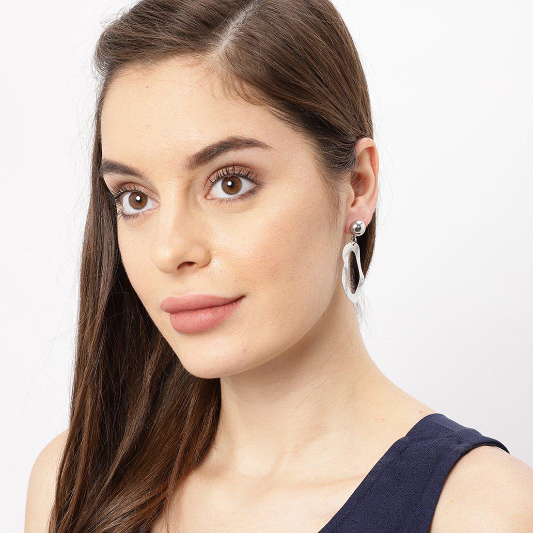 CONTEMPORARY TWISTED CIRCULAR DROP EARRINGS