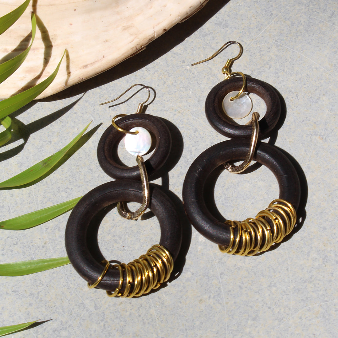 Bold Black & Gold-Toned Oversized Wooden Circular Drop Earrings